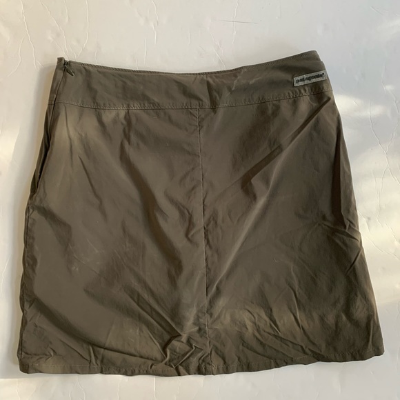 Patagonia nylon khaki skort green Size 10 - Picture 1 of 7